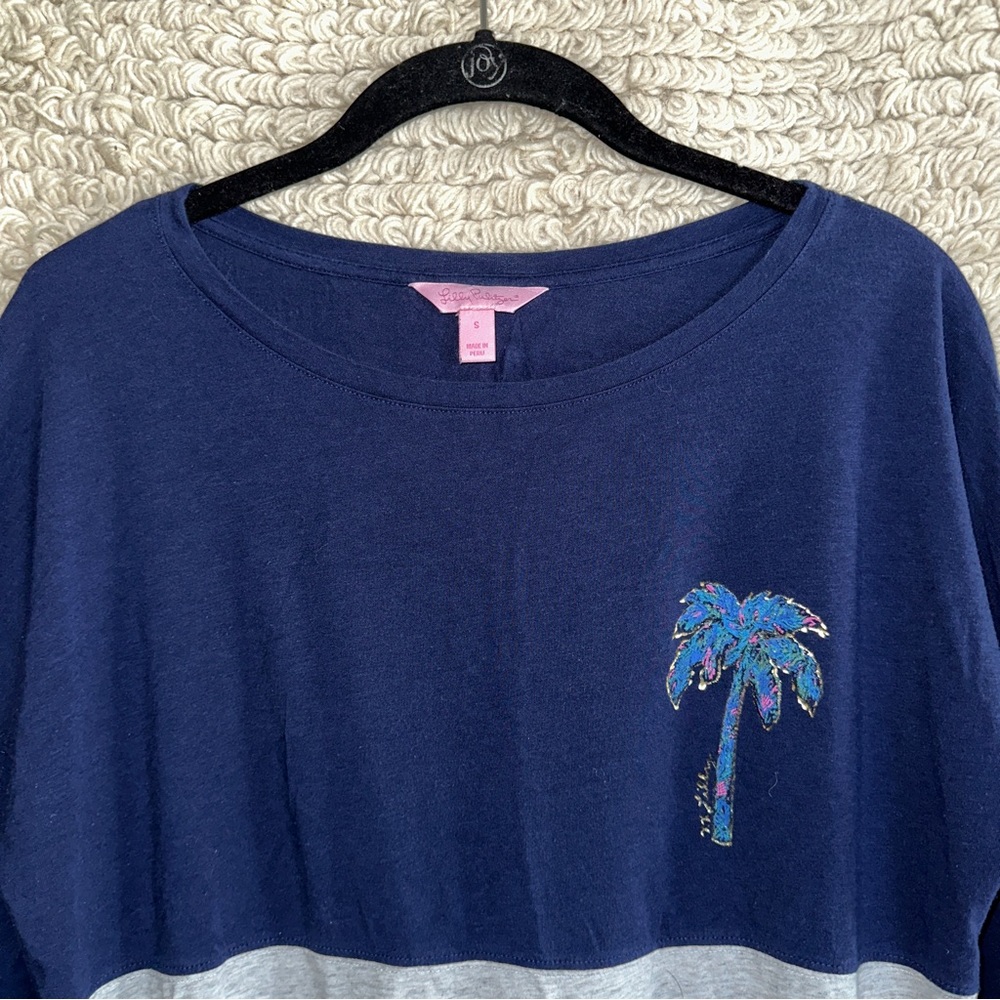 LILLY PULITZER gray and blue Palm Beach long sleeve Finn spirit jersey tee S - Picture 5 of 10
